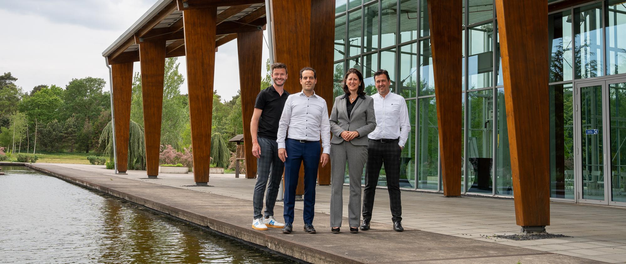 team circo outside